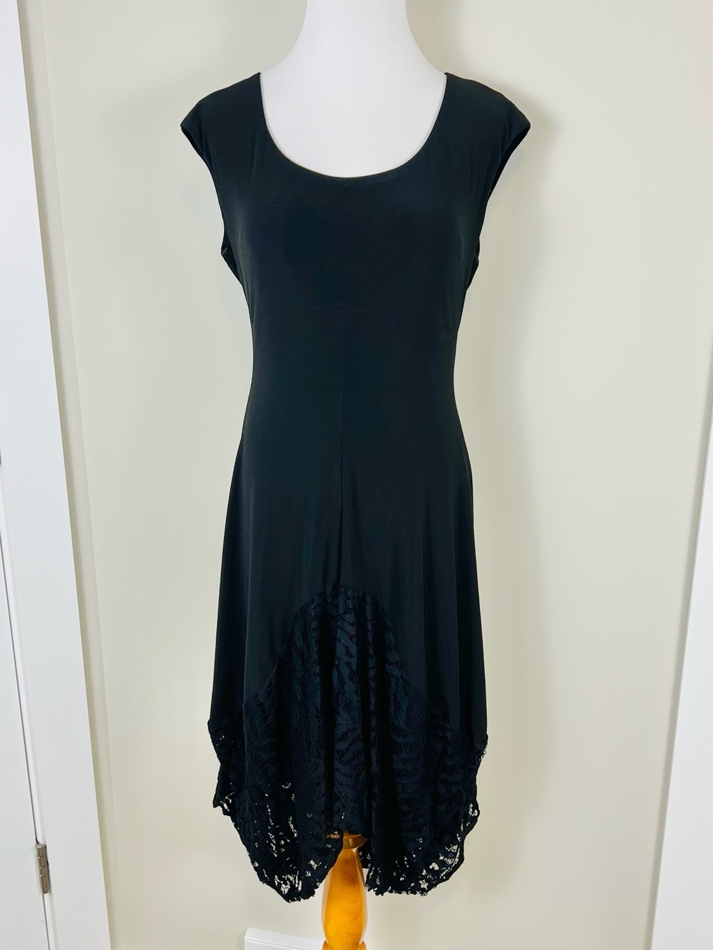 Joseph Ribkoff Black Scoop Neck Cap Sleeve Dress with Lace Panel Hem